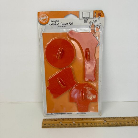 Vtg 1996 Sealed Wilton Basketball Plastic Cookie Cutter Set Decor Prop Orange - Picture 1 of 17